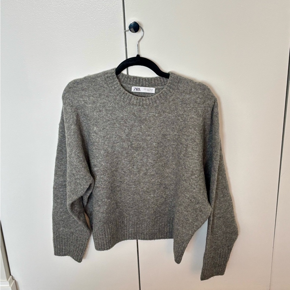 Zara Heather Gray Crew Neck Sweater